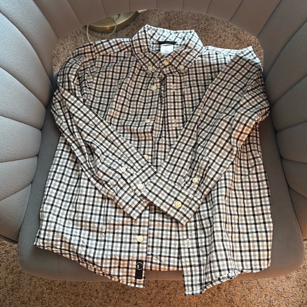 Boys button up!